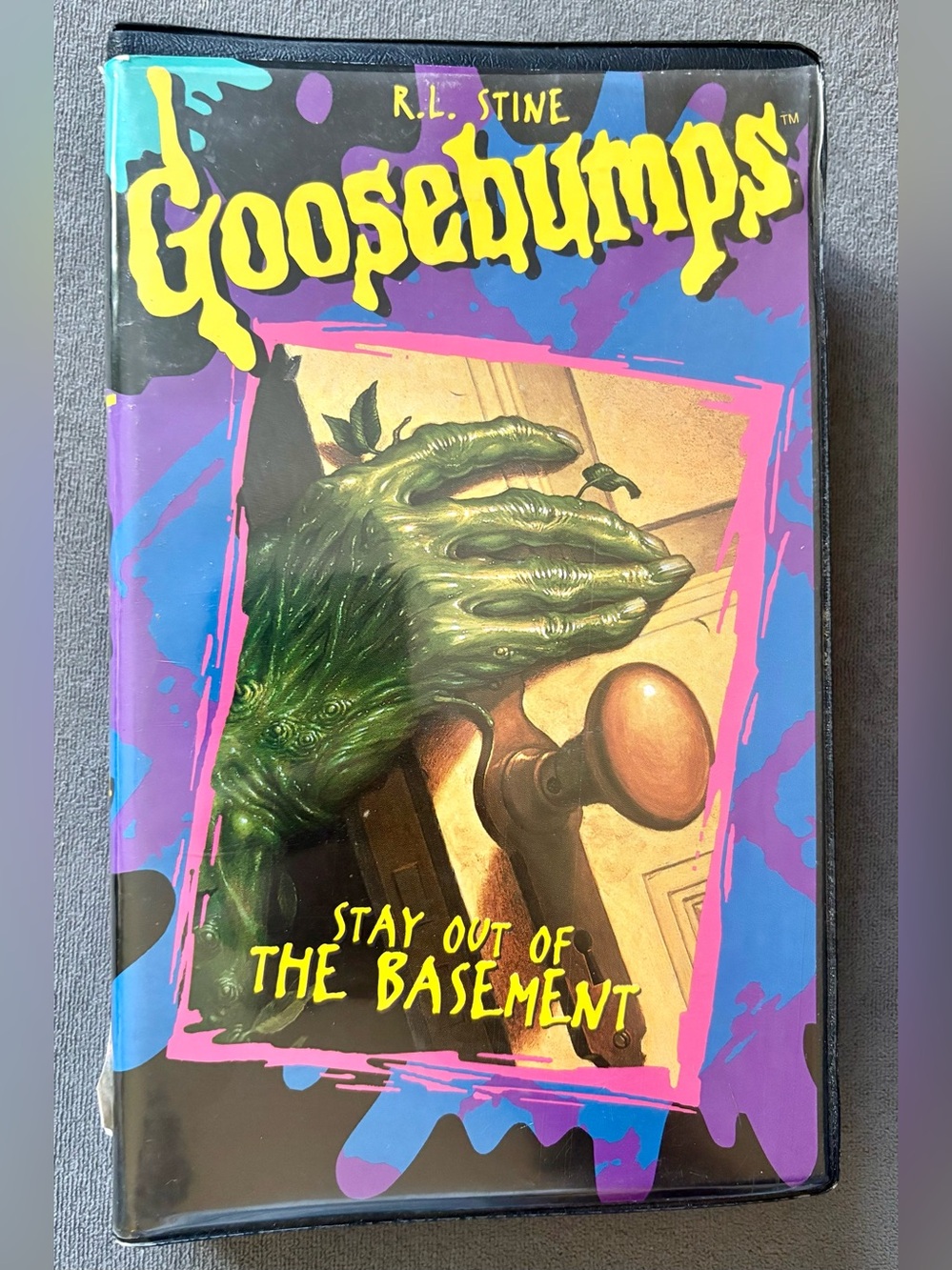 Goosebumps-Stay Out of the Basement (VHS, 1996) Vintage R.L. Stine Clamshell